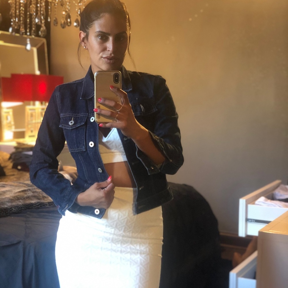 ❤️GUESS- Small Jean jacket❤️